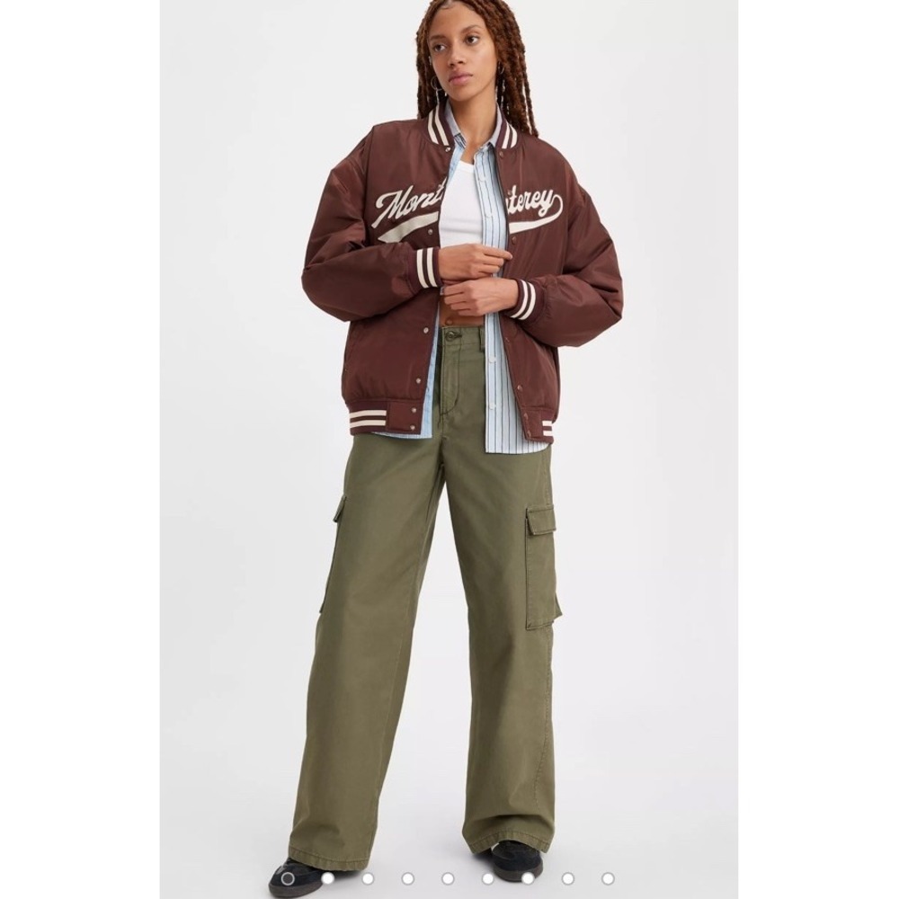 Levi's Baggy Cargo Pants Women 25x30 Army Green Straight Leg Utility NWT Levis